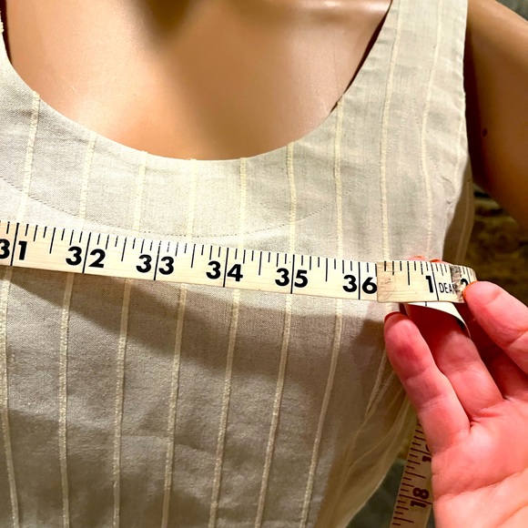 Vintage Linen blend shift dress by Excursion in classic beige/cream Circa 1980’s - Picture 4 of 11